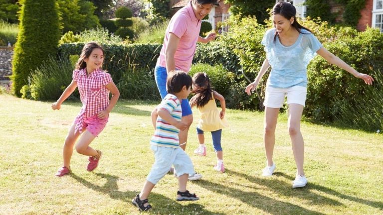 Cara Mengajarkan Anak Cara Kerja Sama Dalam Sebuah Tim Panduan Lengkap Untuk Orang Tua Dan Pendidik